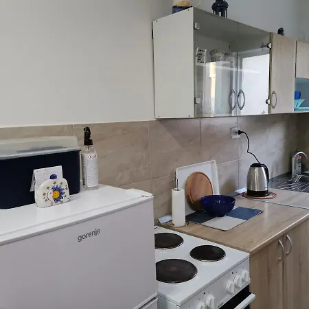 아파트 Apartman Simba